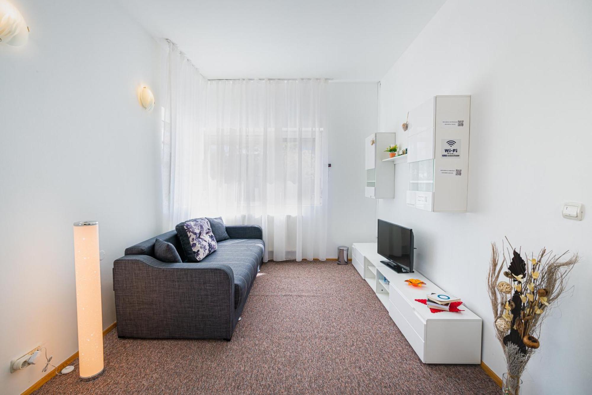 Pitstop Apartments Dumbravita  Dış mekan fotoğraf