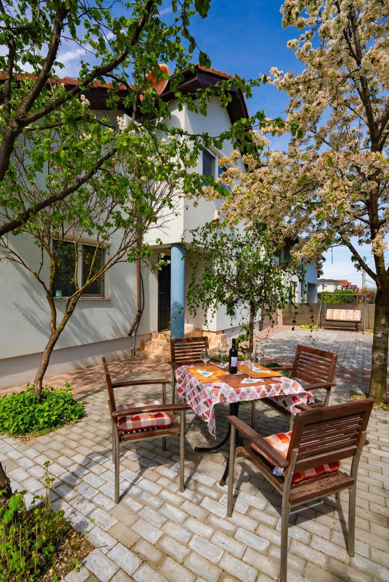 Pitstop Apartments Dumbravita  Dış mekan fotoğraf